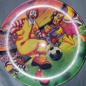 a vintage Ronald mc Donald plate